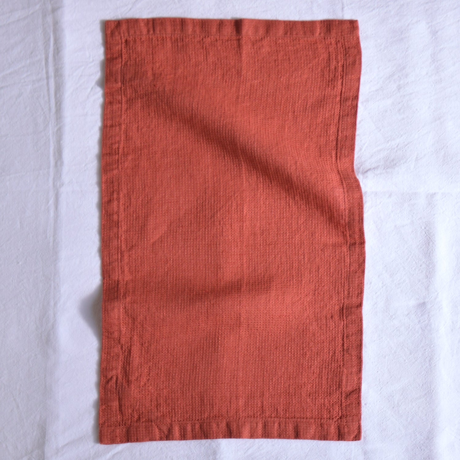 Honeycomb Hand Towel(ハンドタオル)- Rouge Figuel