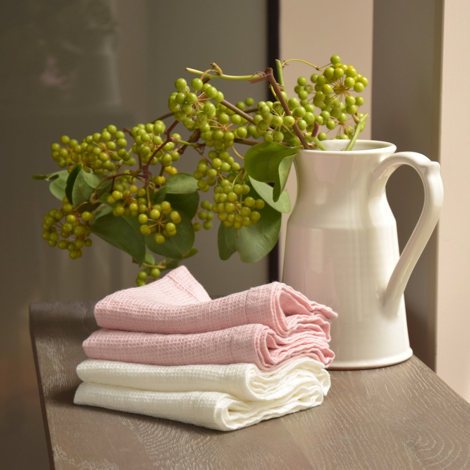 ハンドタオル タオル 麻 リネン フレンチリネン フランス製 ワッフル生地 ハニコム織 白 ピンク