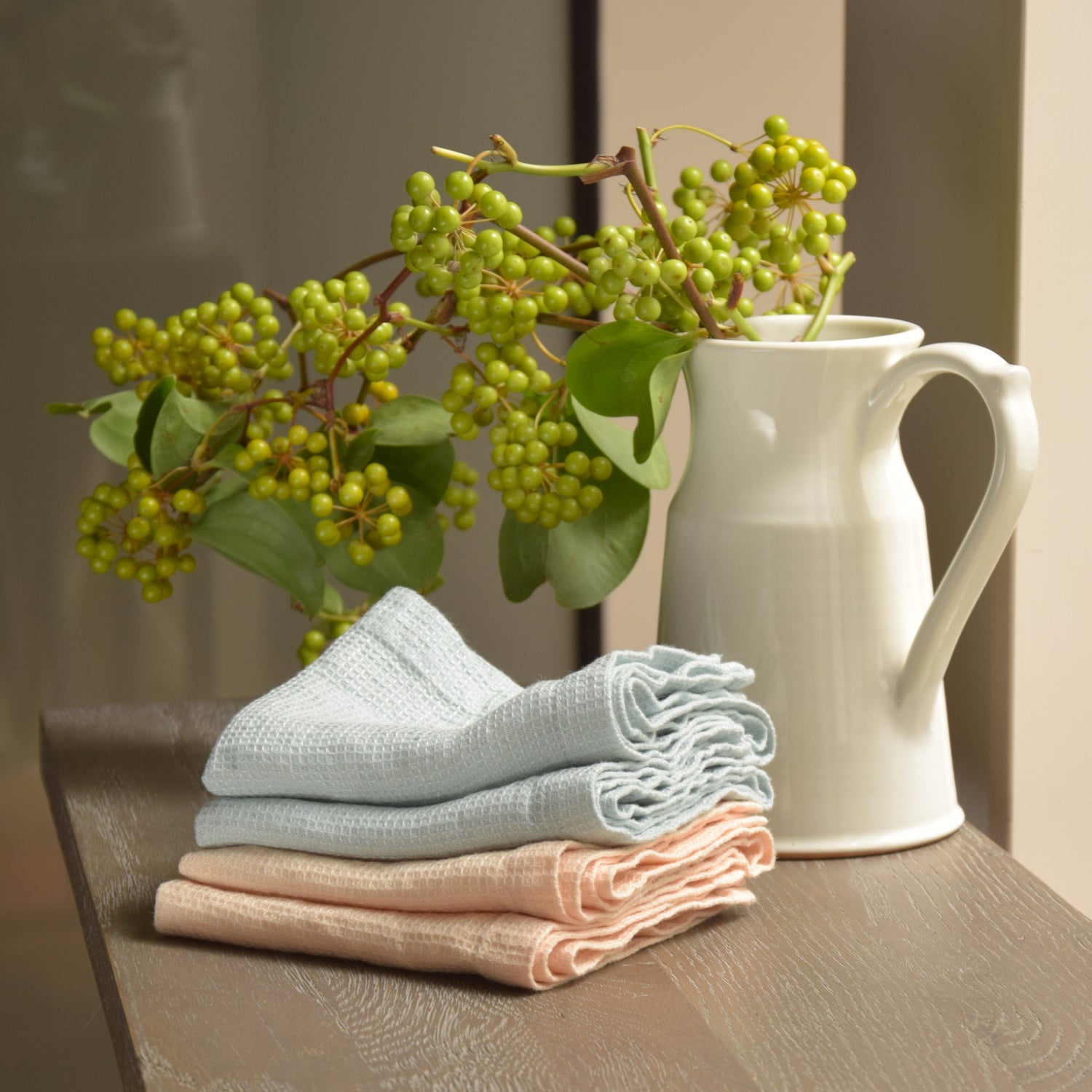 ハンドタオル タオル 麻 リネン フレンチリネン フランス製 ワッフル生地 ハニコム織 水色 空色 ブルーハンドタオル タオル 麻 リネン フレンチリネン フランス製 ワッフル生地 ハニコム織 クリーム色