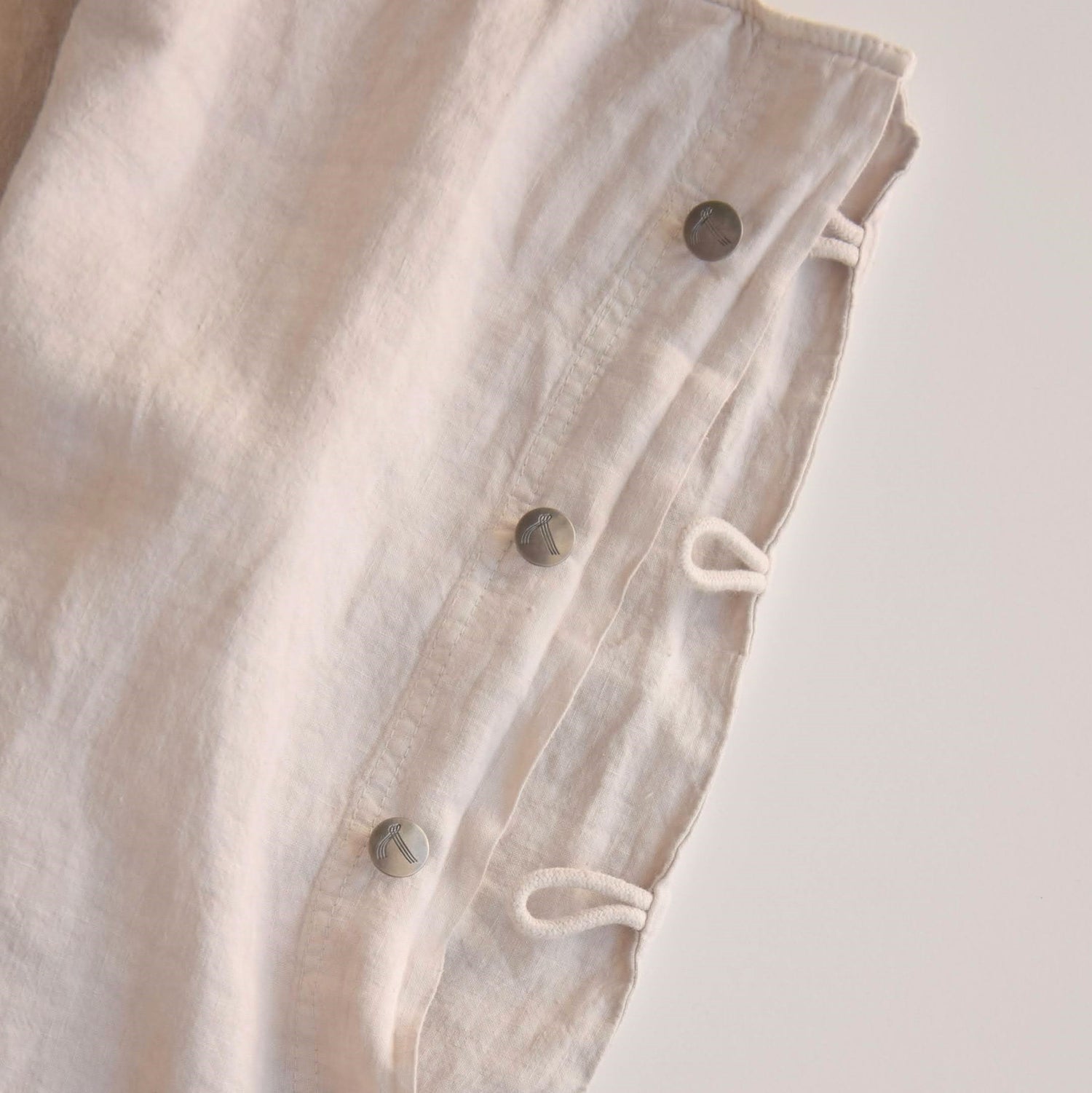 LISSOY クッションカバー・ピロケース Beige Rose