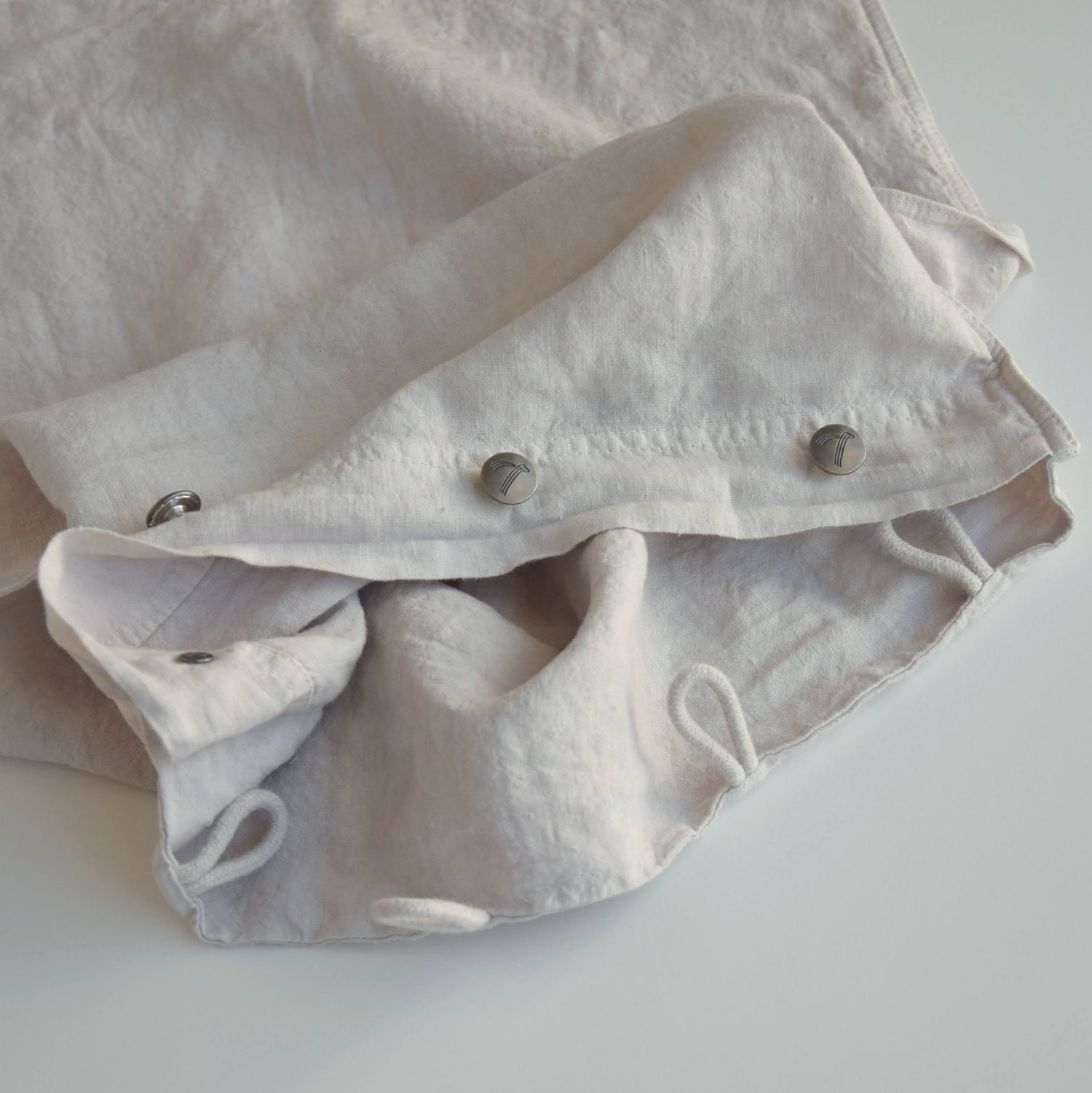 LISSOY クッションカバー・ピロケース Beige Rose