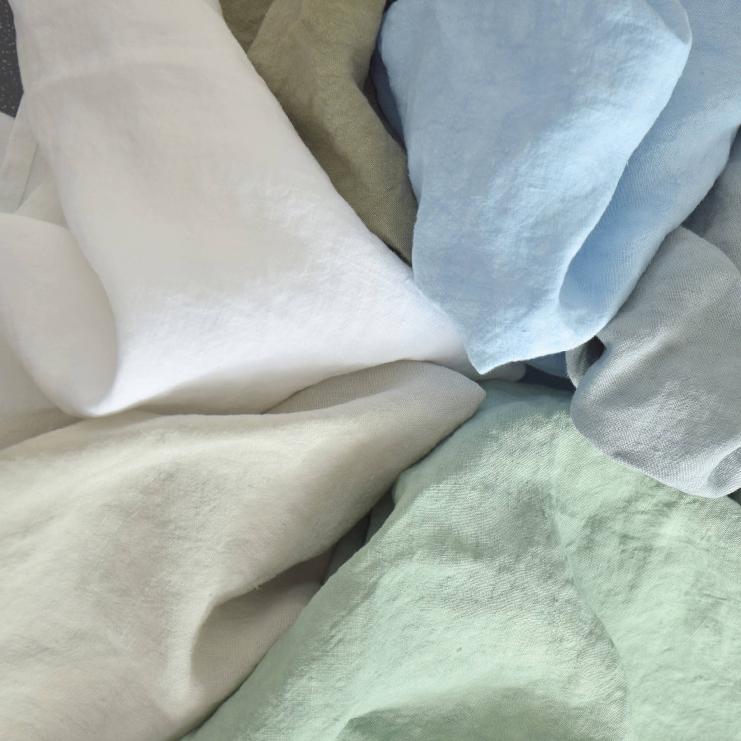 ナプキン ハンカチ ハンドタオル 麻 リネン フレンチリネン フランス製 ライトグレー グレー オフホワイト ナチュラル色