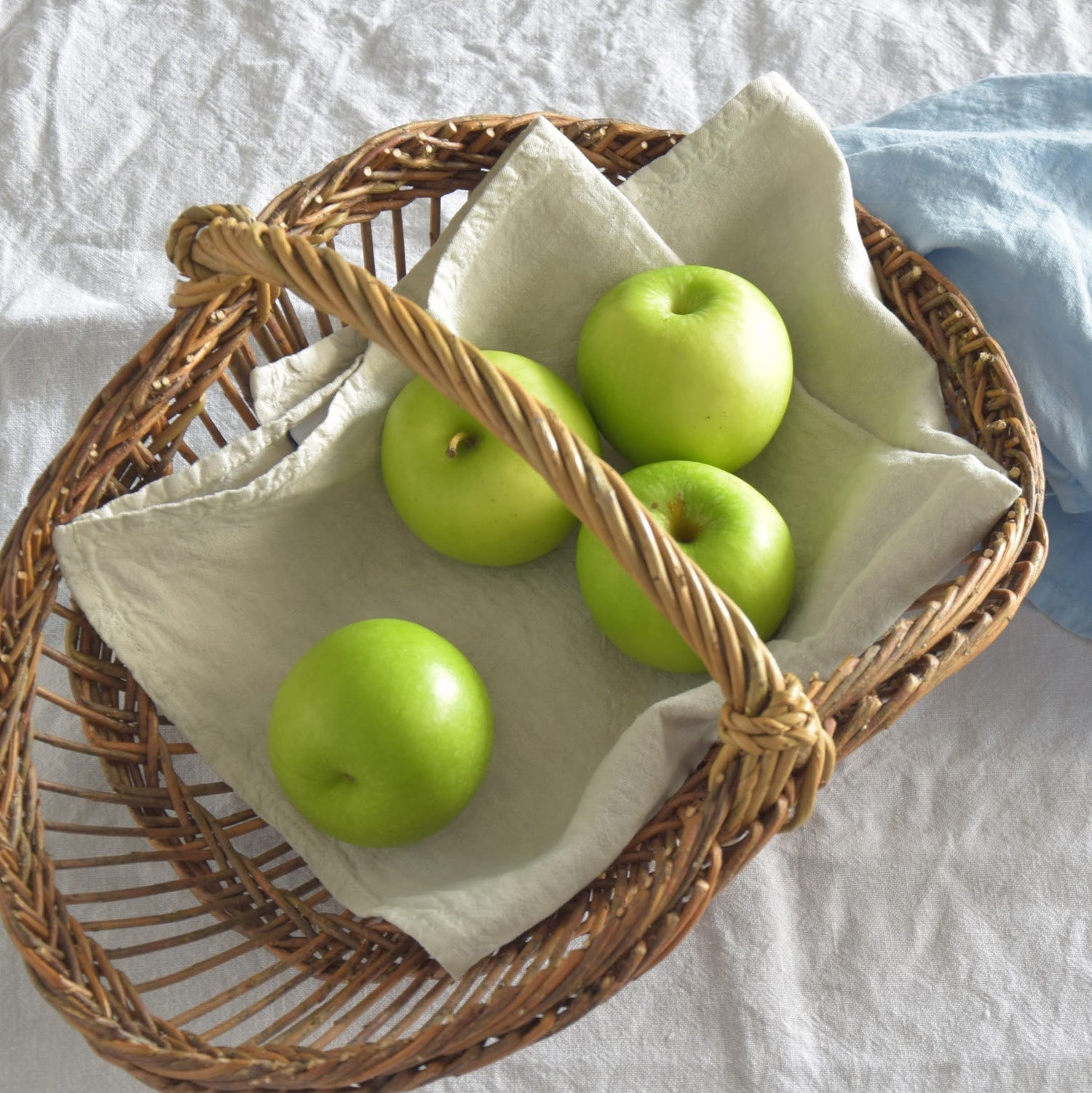 ナプキン ハンカチ ハンドタオル 麻 リネン フレンチリネン フランス製 ライトグレー グレー オフホワイト ナチュラル色