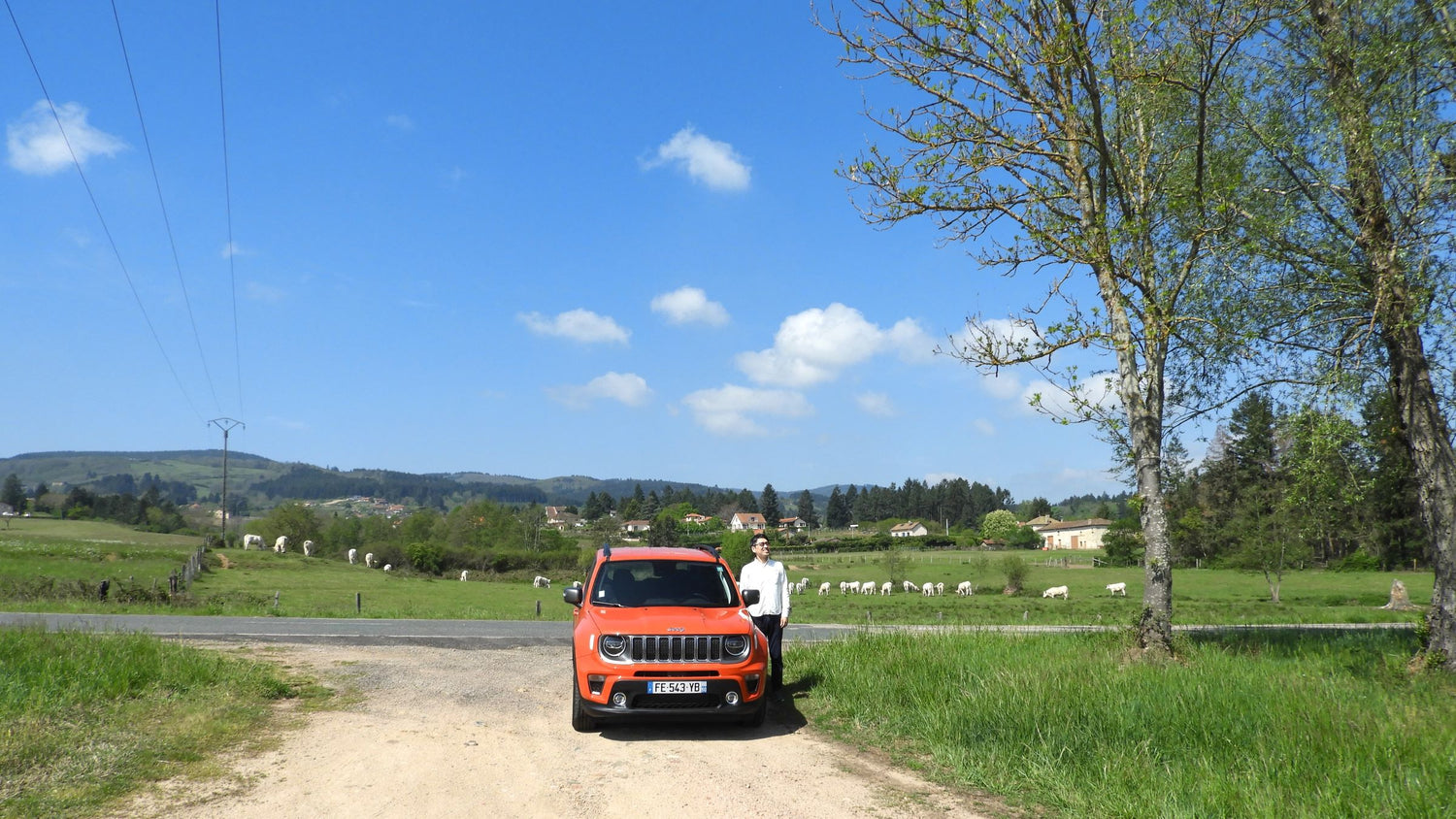 フランス　車　田舎　jeep