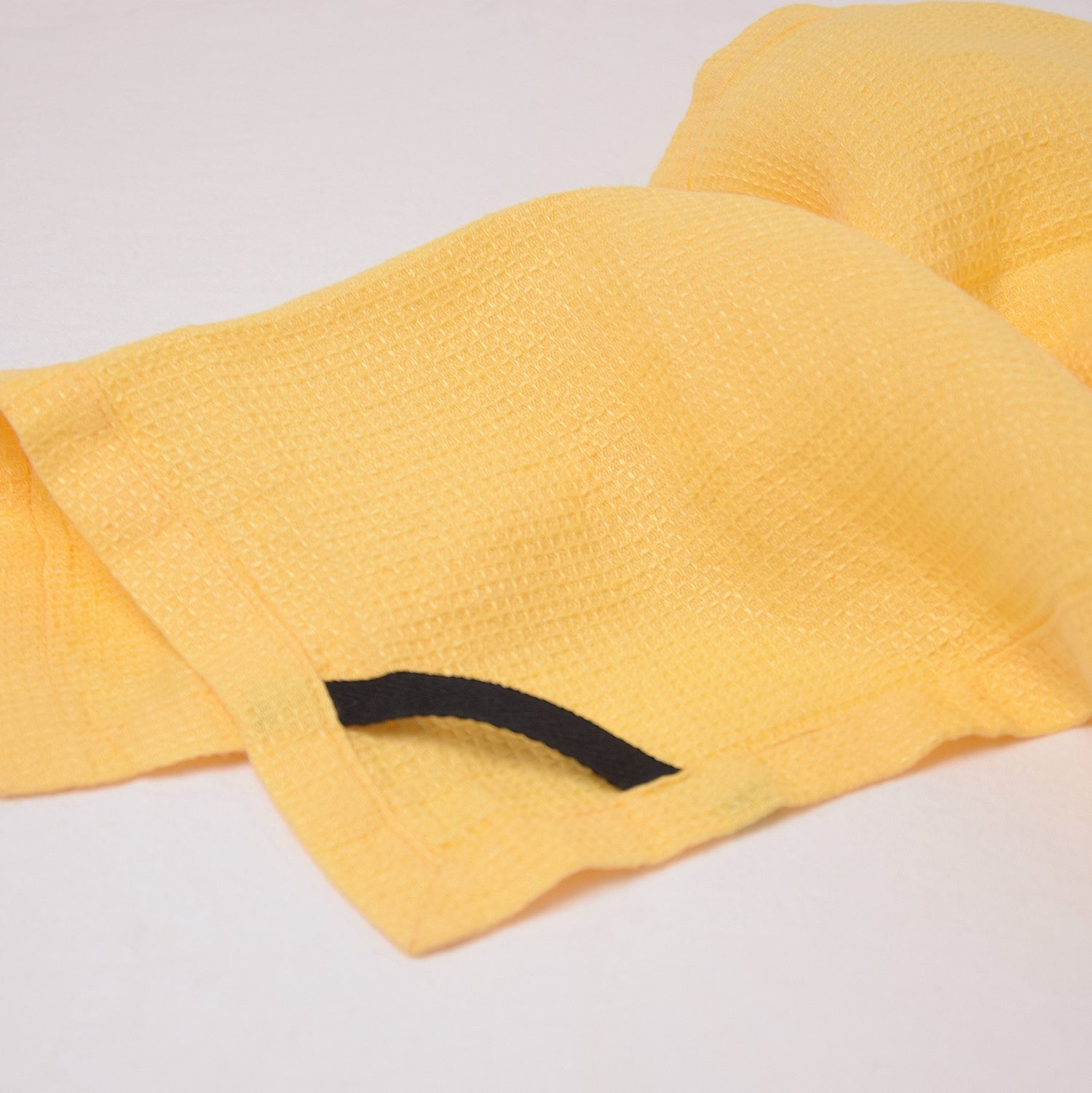 ハンドタオル　タオル　麻　リネン　フレンチリネン　フランス製　ワッフル生地　ハニコム織　黄色　コーン色　イエロー
